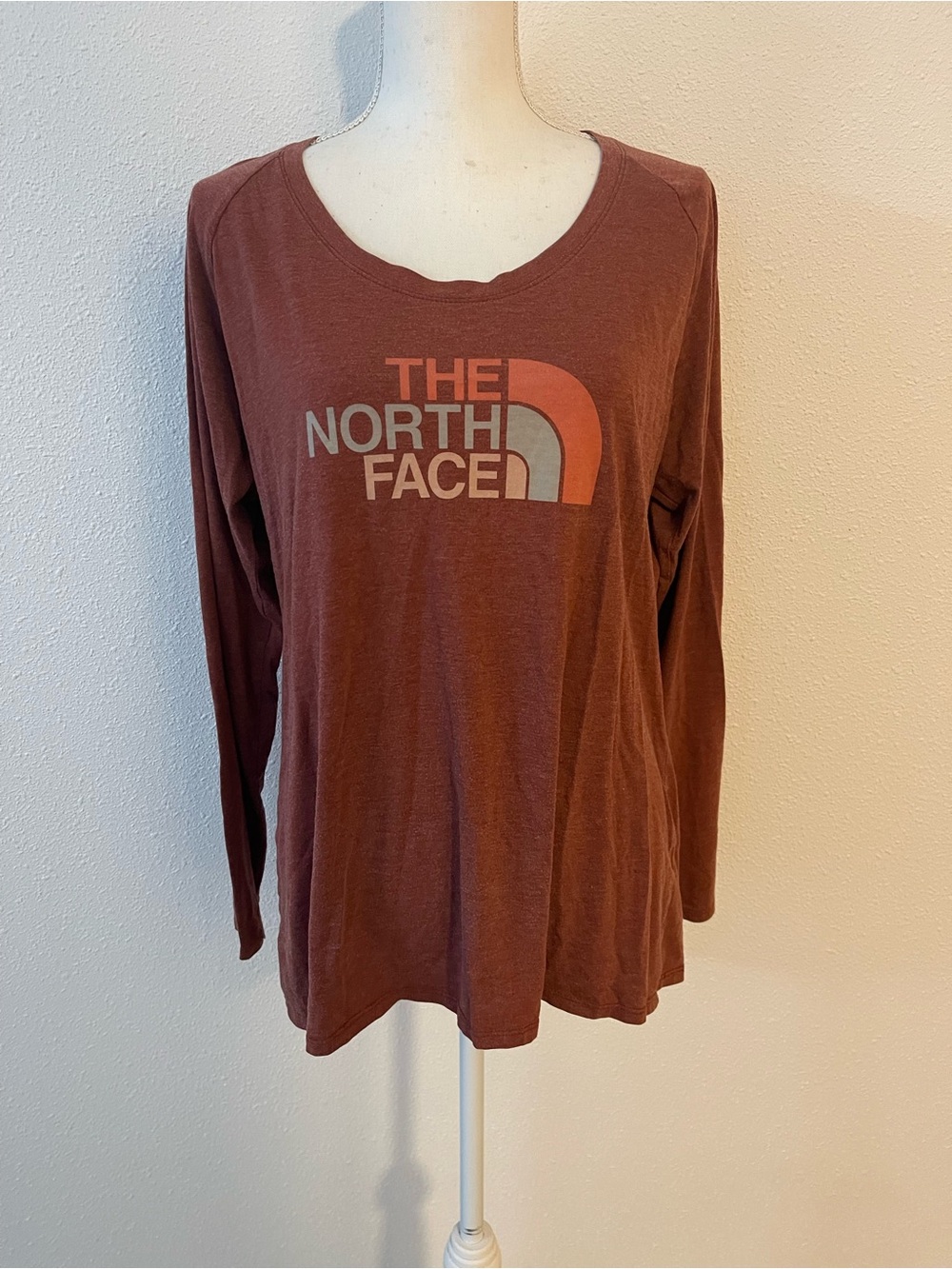 The North Face Women's Long Sleeve Logo Tee  xl